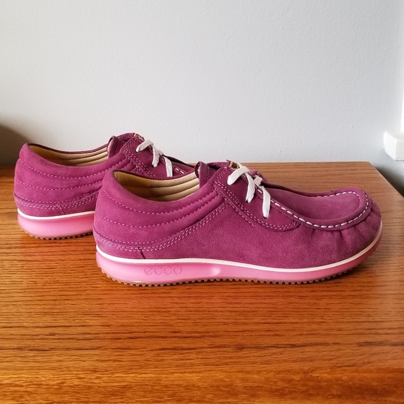 ecco purple shoes